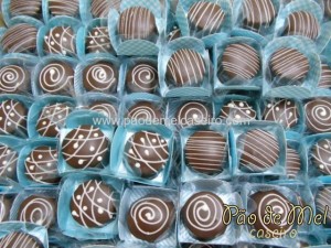 Cento - mini pão de mel